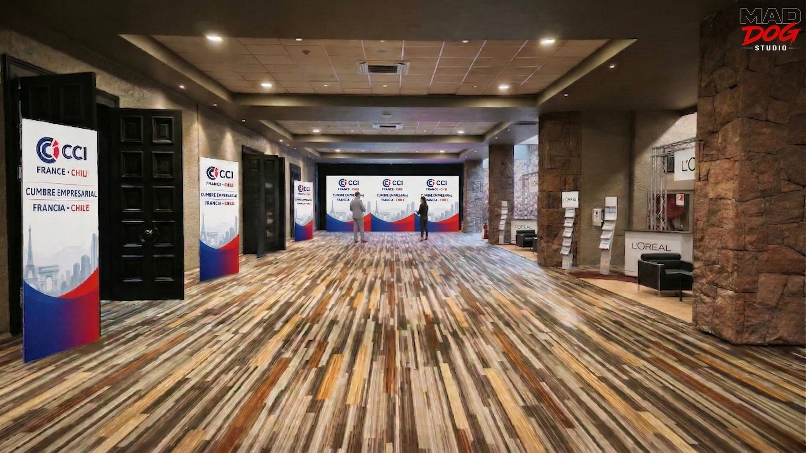 Foyer con stands de la CCI (Despues)